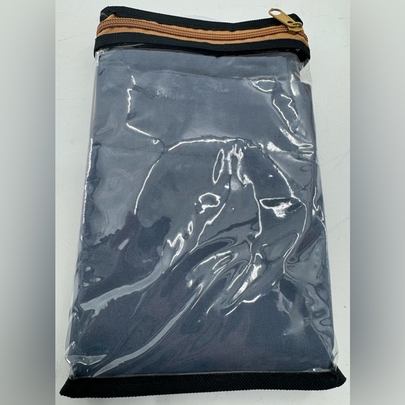 Wonder Skirt Tailored Pillow Sham 20 in X 26 in Blue Bedding Luxury NEW - Picture 3 of 4